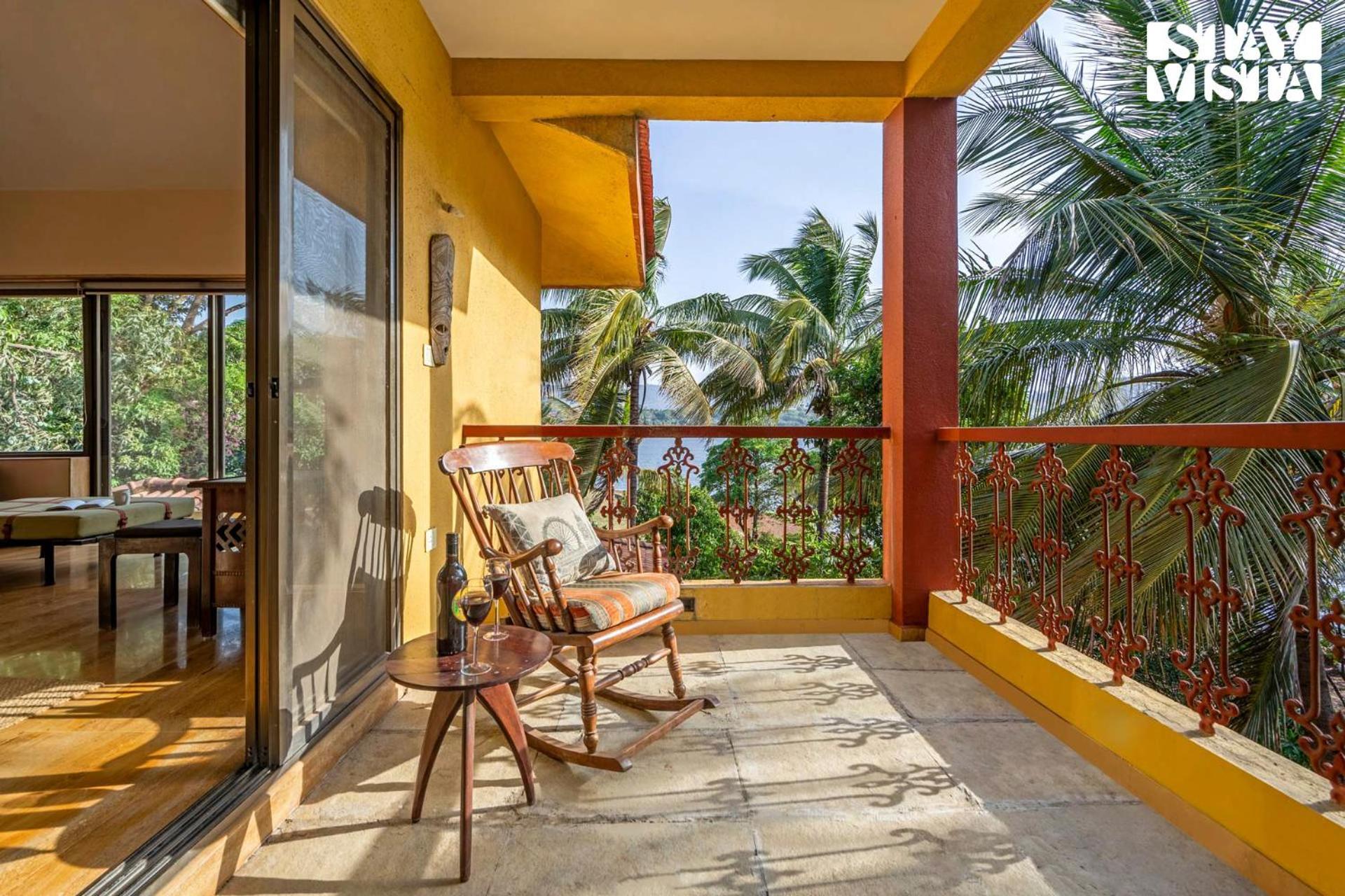 Stayvista At Three Shores With Lake View & Alfresco Dining Khamshet Exterior photo